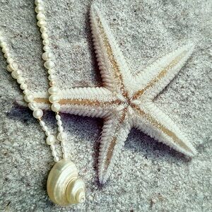 Elegant Pearl Necklace